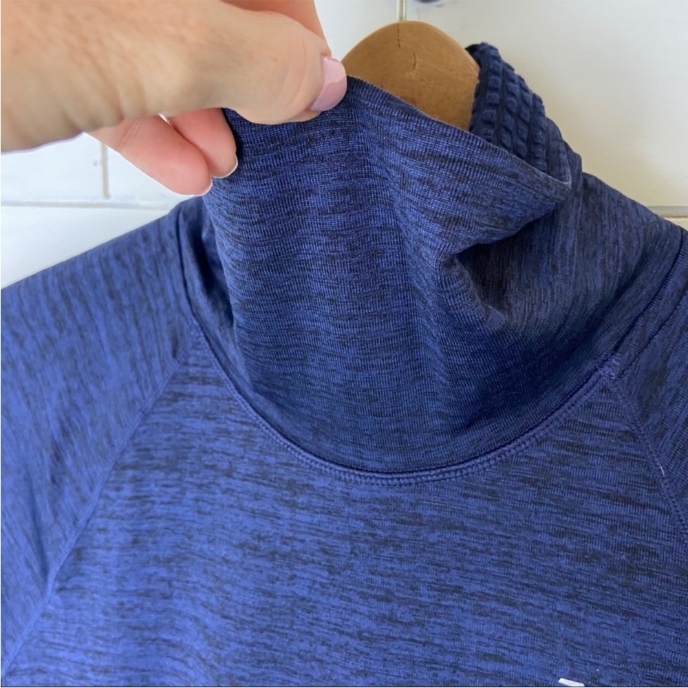 New Balance Heat Navy Blue Pullover. Size XSMALL. EUC - Picture 7 of 15